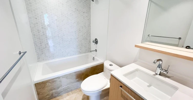 10xx-567 Clarke Road, Coquitlam, BC, V3J 0K7 - 11