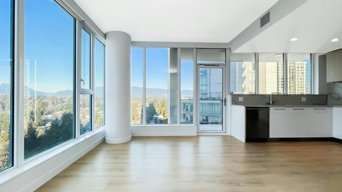 10xx-567 Clarke Road, Coquitlam, BC, V3J 0K7