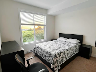 122-15956 86a Avenue - 5