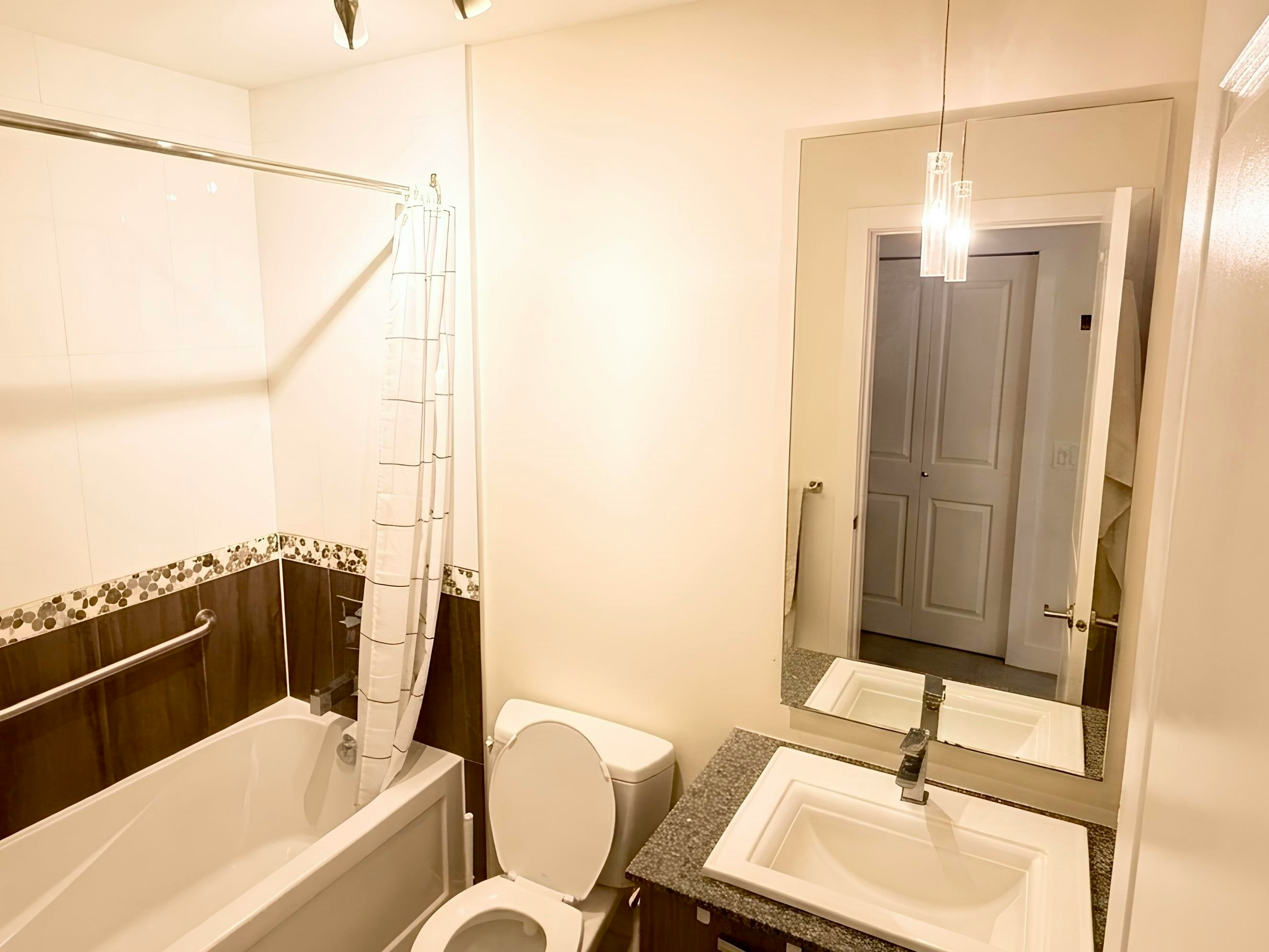 122-15956 86a Avenue, Surrey, BC, V4N 6N8 - 8