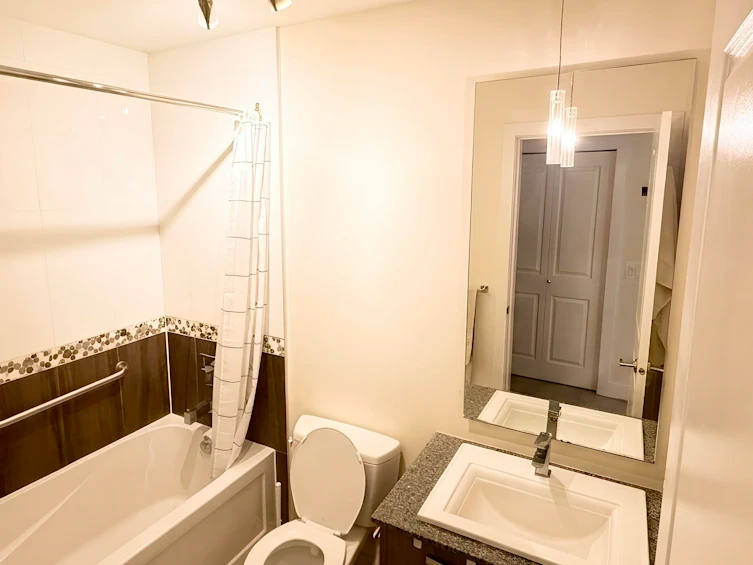 122-15956 86a Avenue, Surrey, BC, V4N 6N8 - 8