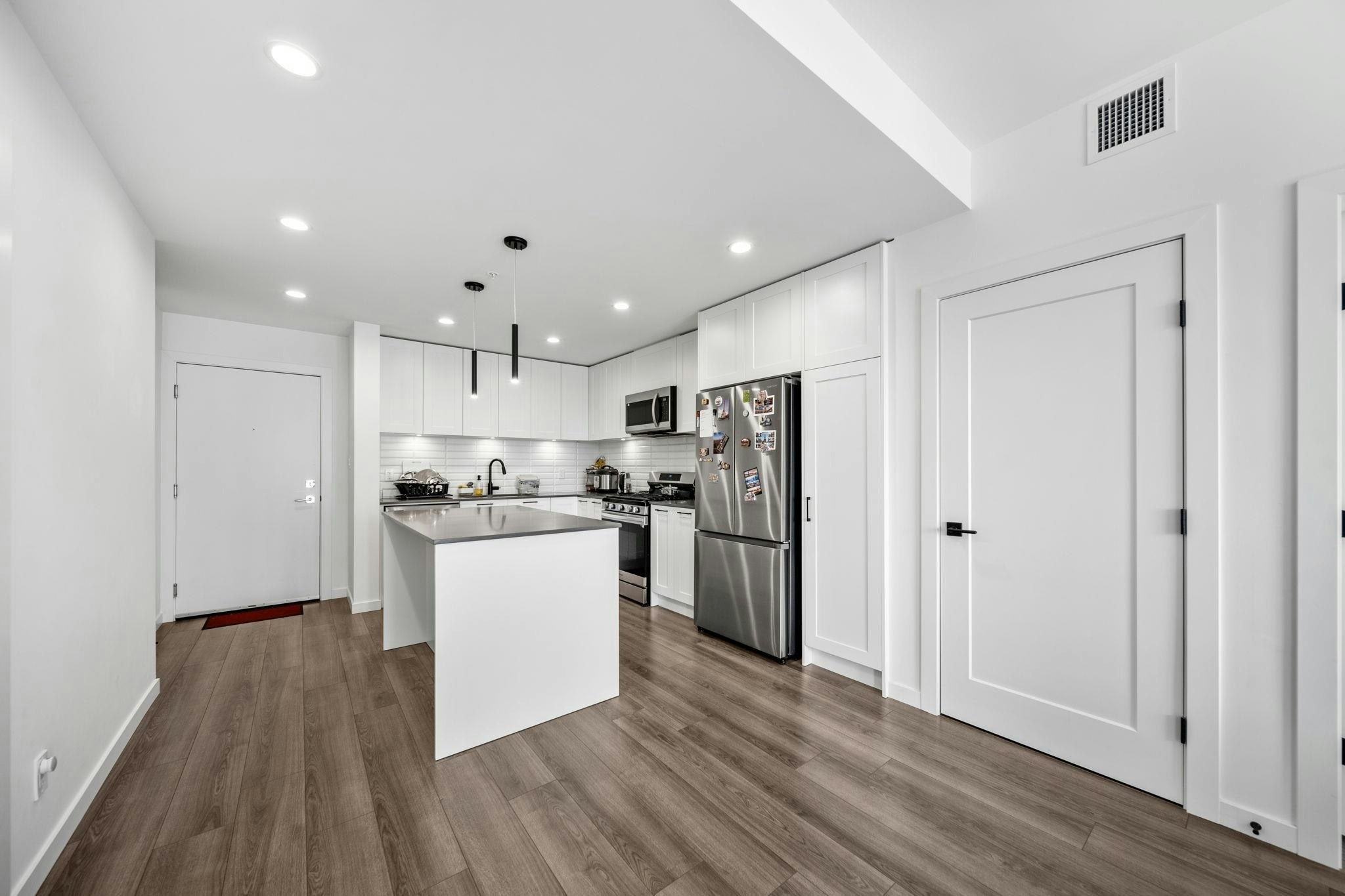 B315-20078 85 Avenue, Langley, BC, V2Y 3Z3 - 4