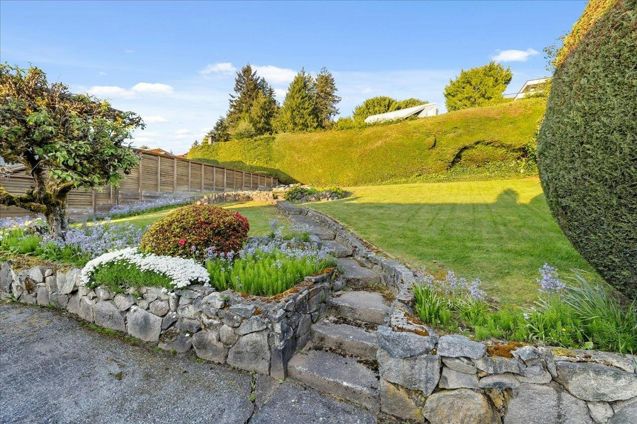 982 Braeside Street, West Vancouver, BC, V7T 2K8 - 32