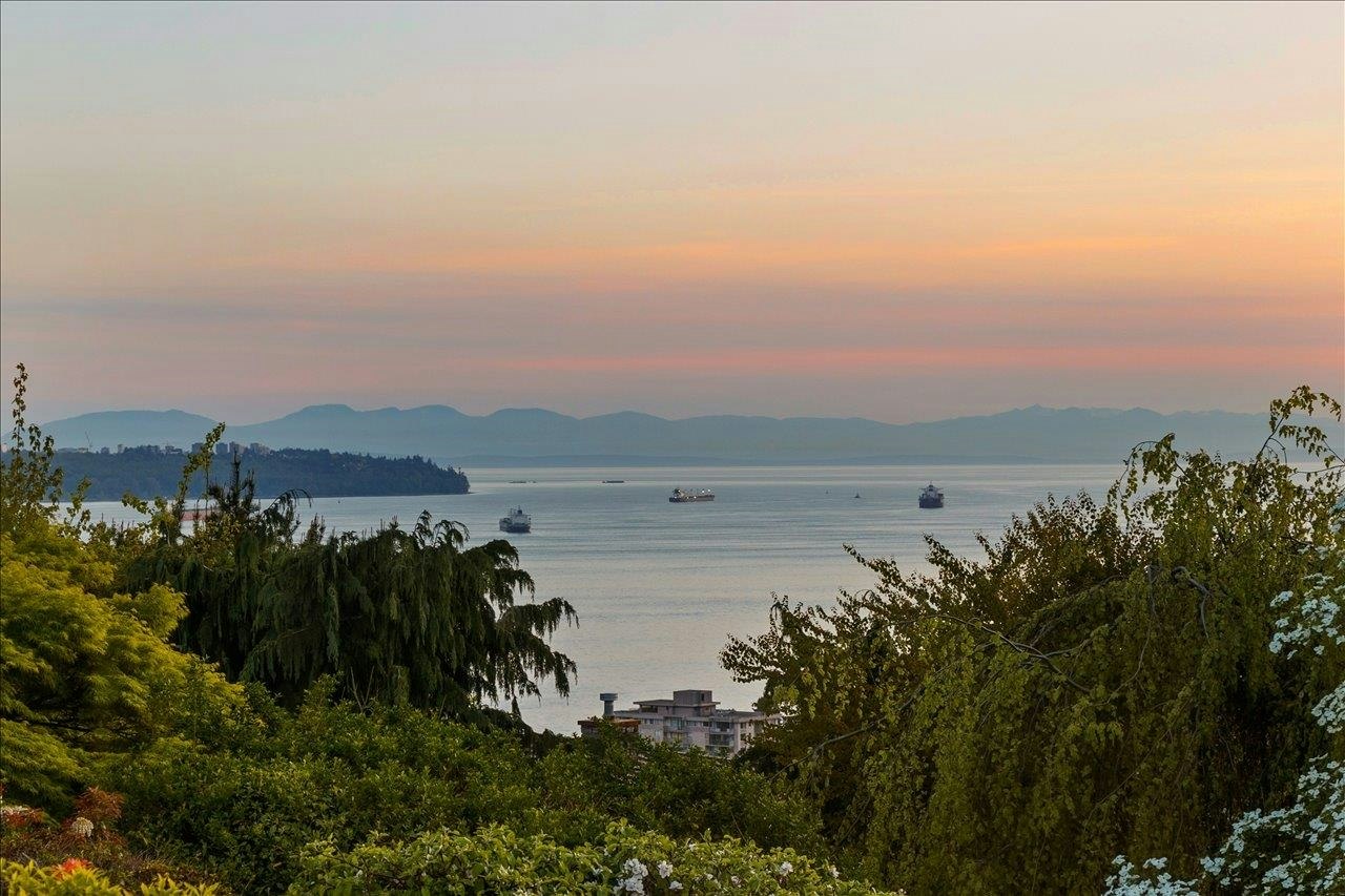 982 Braeside Street, West Vancouver, BC, V7T 2K8 - 6