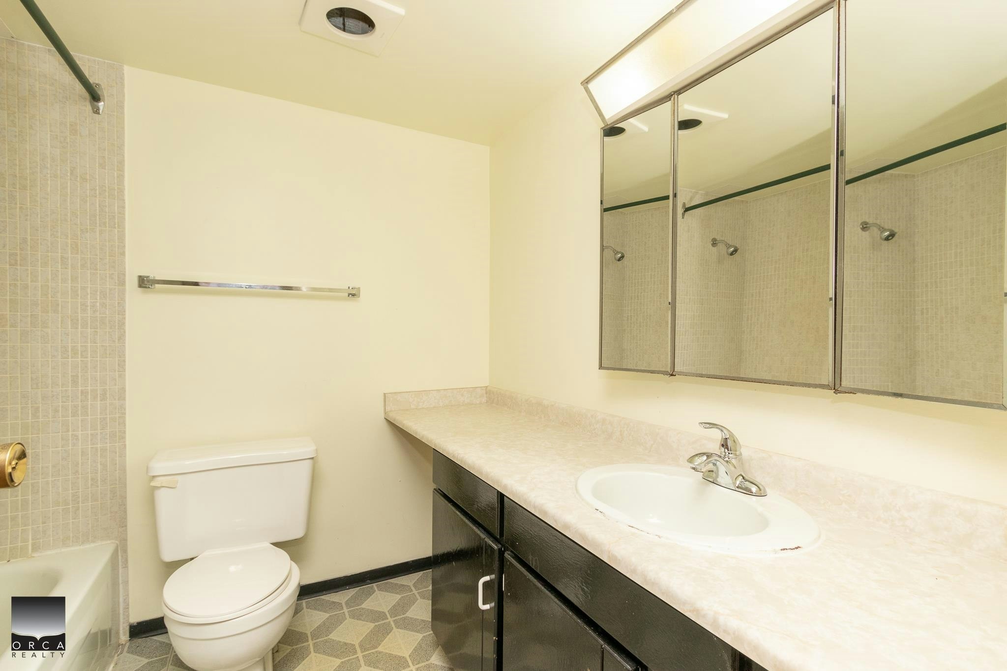 203-1877 West 5th Street, Vancouver, BC, V6J 1P5 - 12