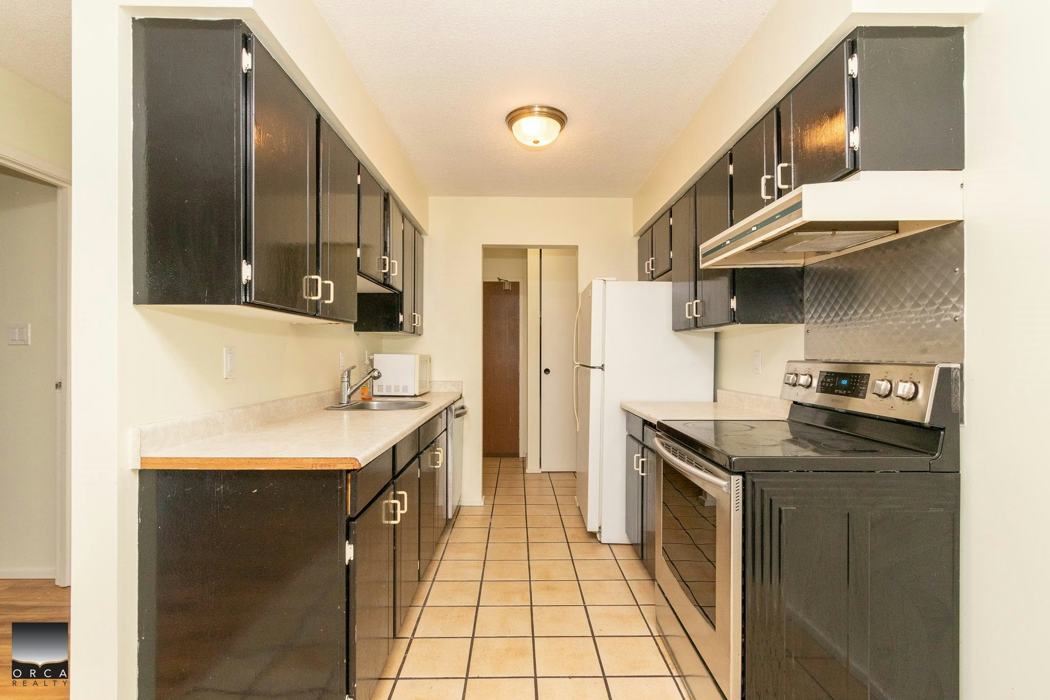 203-1877 West 5th Street, Vancouver, BC, V6J 1P5 - 6