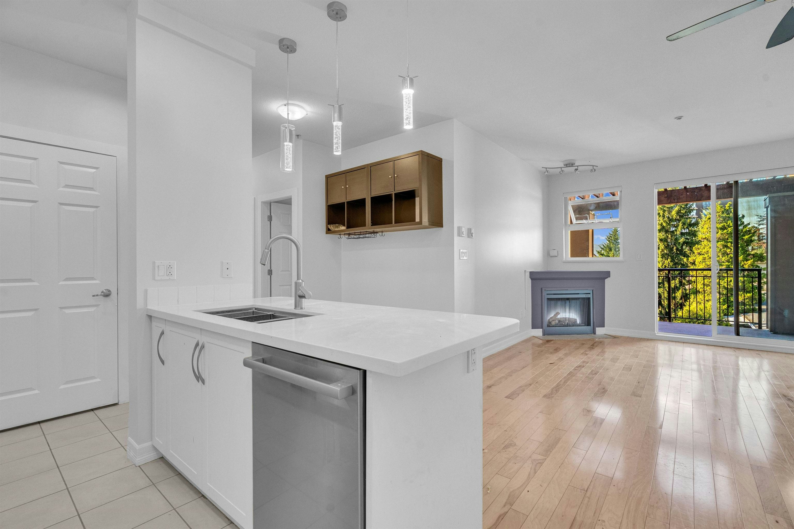415-10237 133 Street, Surrey, BC, V3T 0C6 - 3