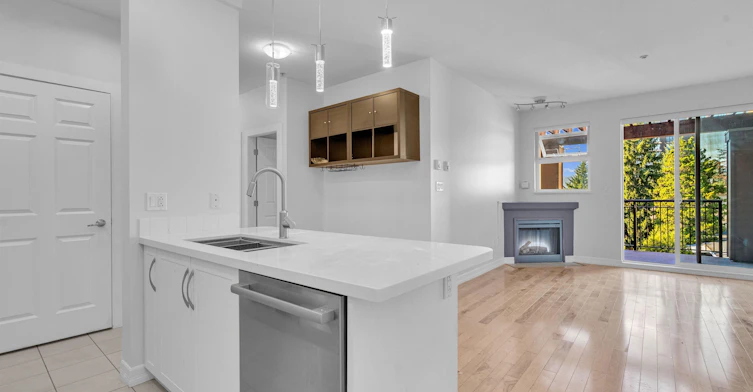 415-10237 133 Street, Surrey, BC, V3T 0C6 - 3