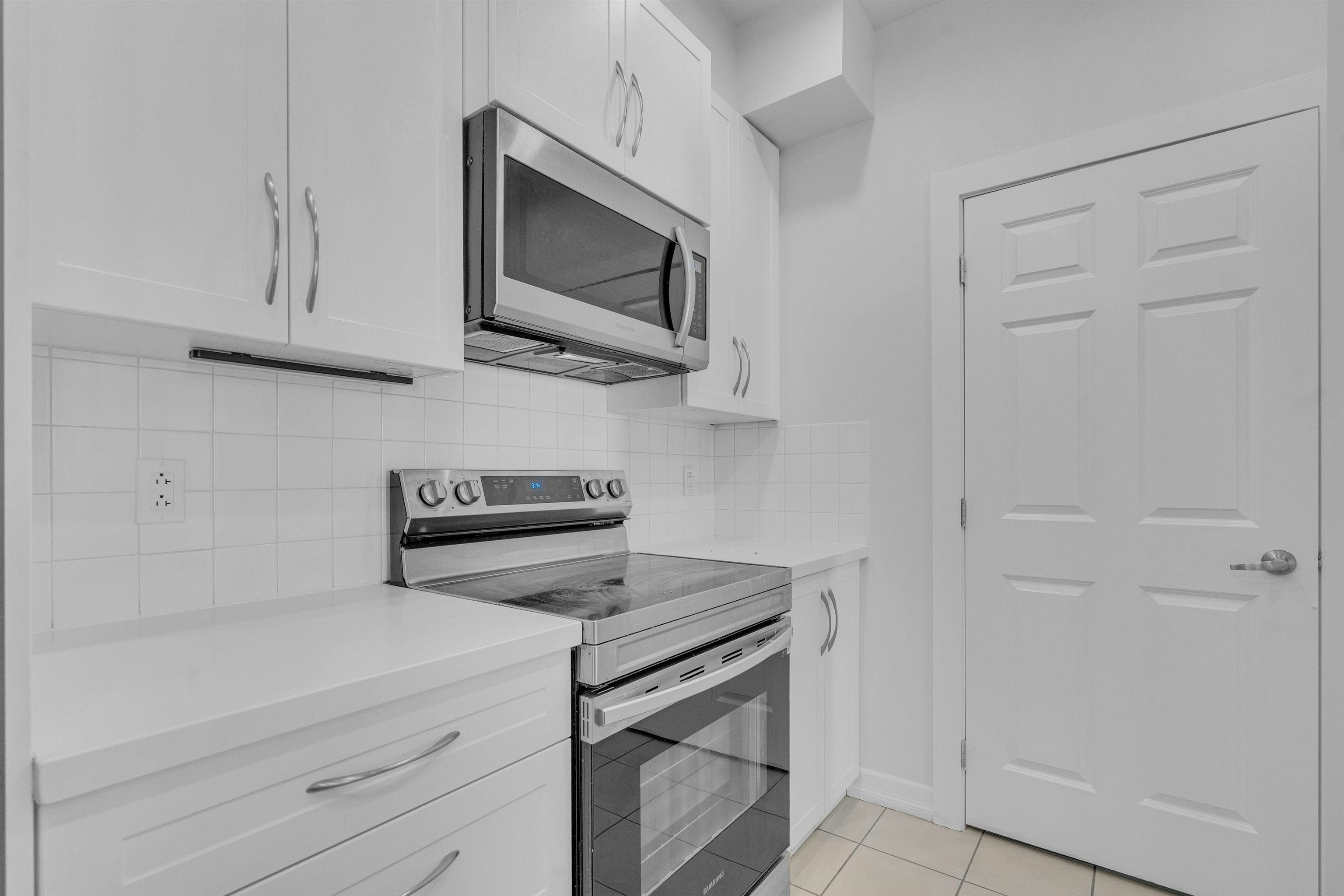 415-10237 133 Street, Surrey, BC, V3T 0C6 - 6