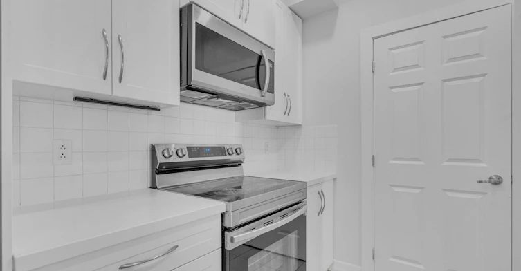 415-10237 133 Street, Surrey, BC, V3T 0C6 - 6