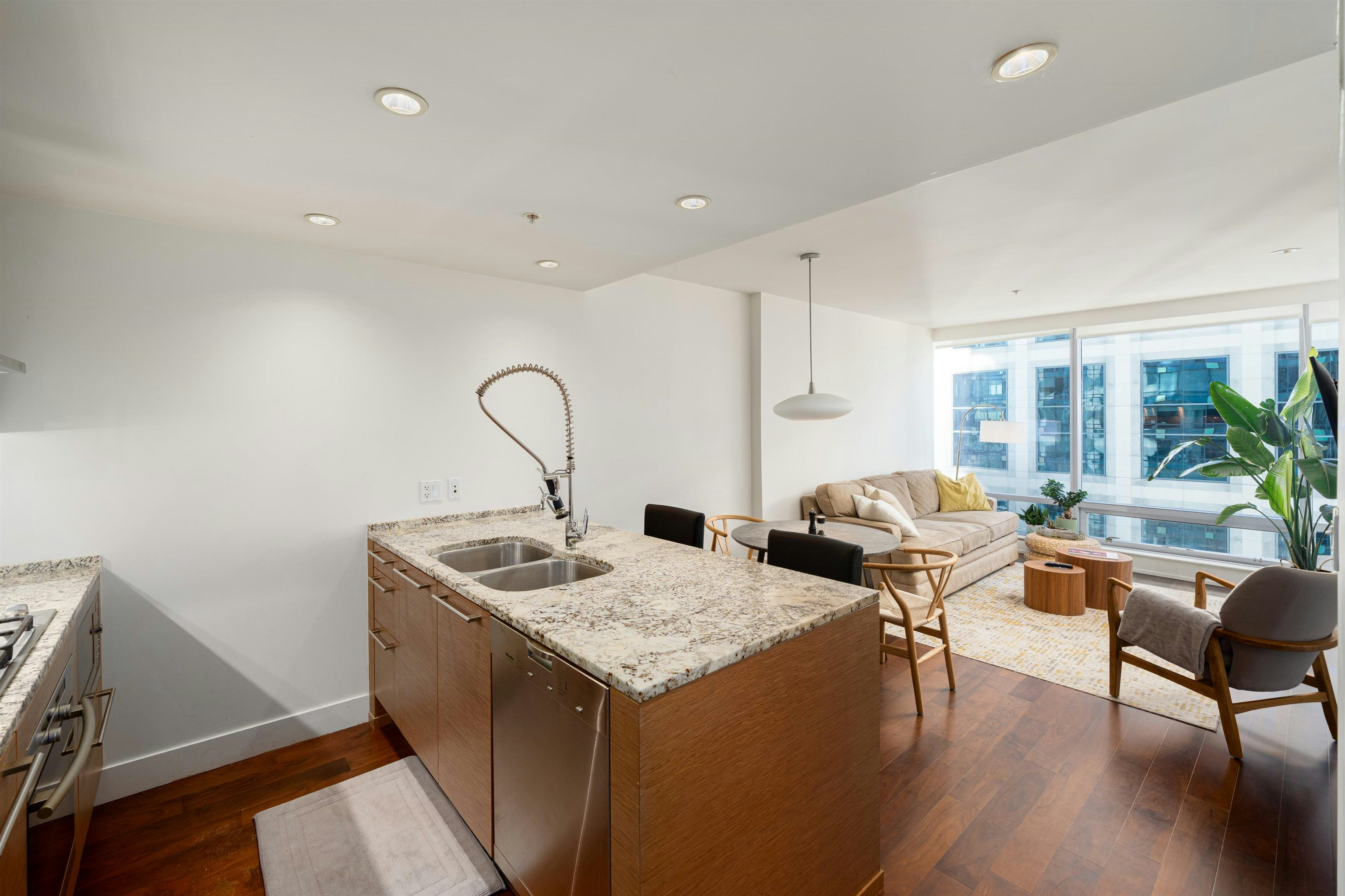 2704-1111 Alberni Street, Vancouver, BC, V6E 4V2 - 4