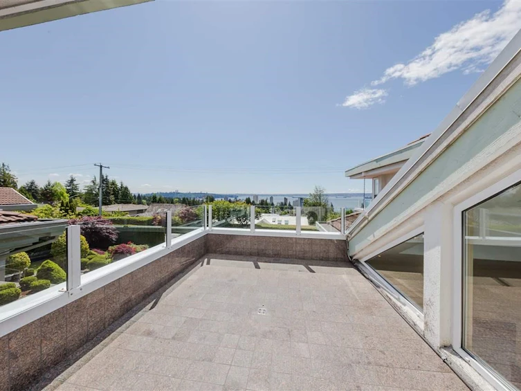 2273 Mathers Avenue, West Vancouver, BC, V7V 2H4 - 23