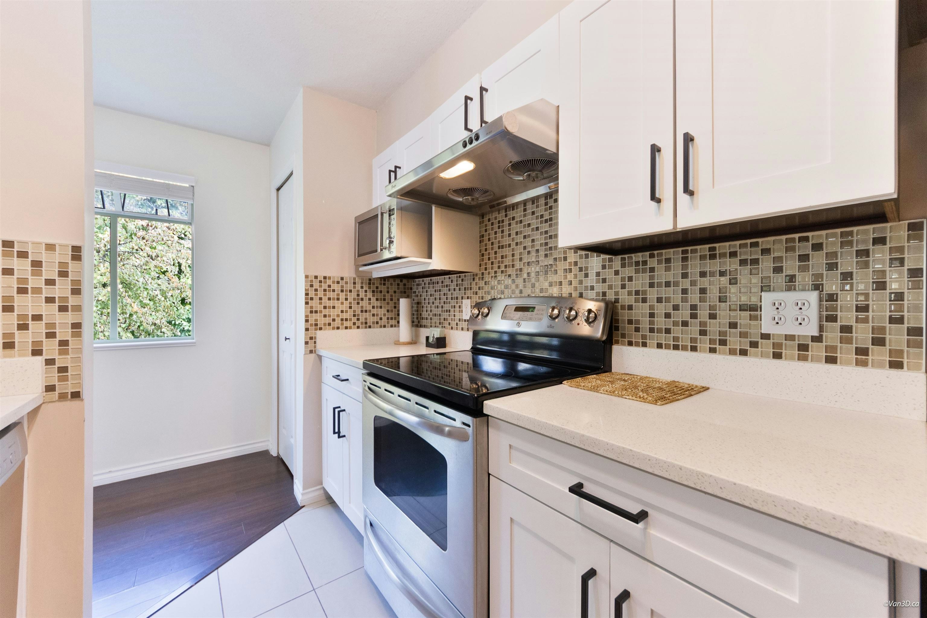419-6735 Station Hill Court, Burnaby, BC, V3N 4W5 - 13