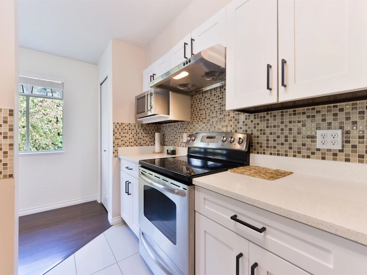 419-6735 Station Hill Court, Burnaby, BC, V3N 4W5 - 13
