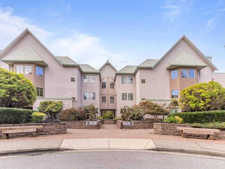 419-6735 Station Hill Court, Burnaby, BC, V3N 4W5