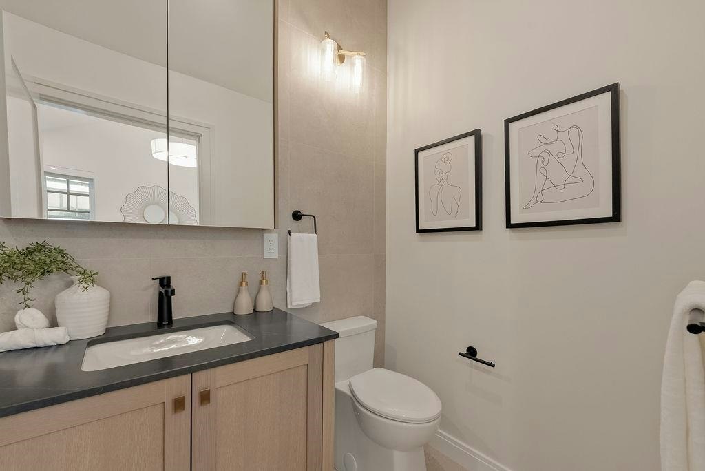 2544 Grant Street, Vancouver, BC, V5K 3G7 - 13