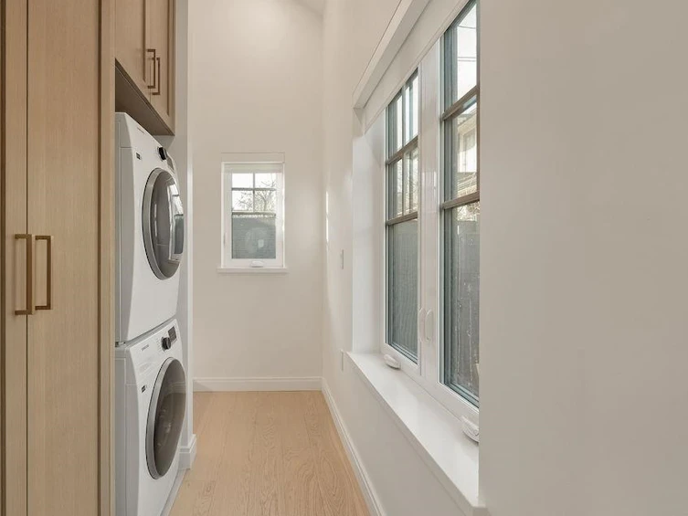 2544 Grant Street, Vancouver, BC, V5K 3G7 - 10