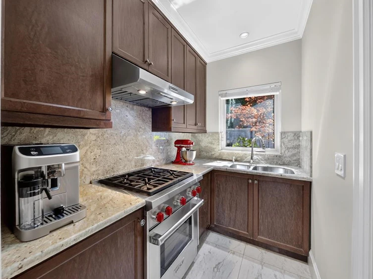 4578 Puget Drive, Vancouver, BC, V6L 2V8 - 10