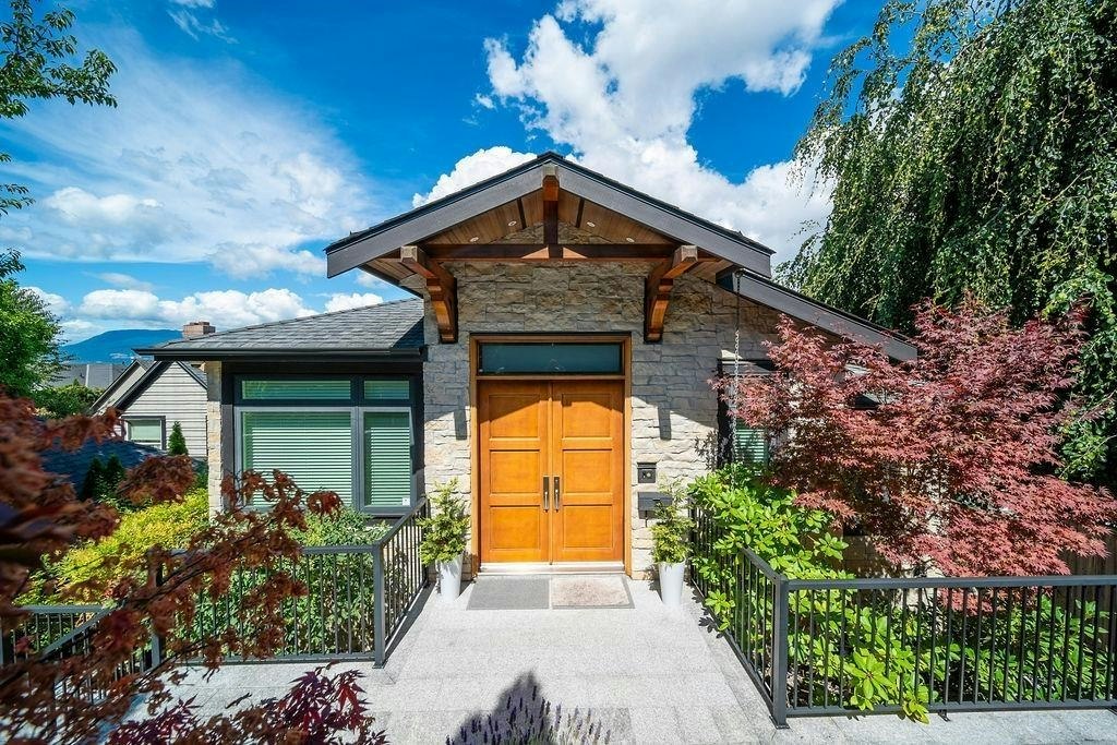4578 Puget Drive, Vancouver, BC, V6L 2V8 - 5