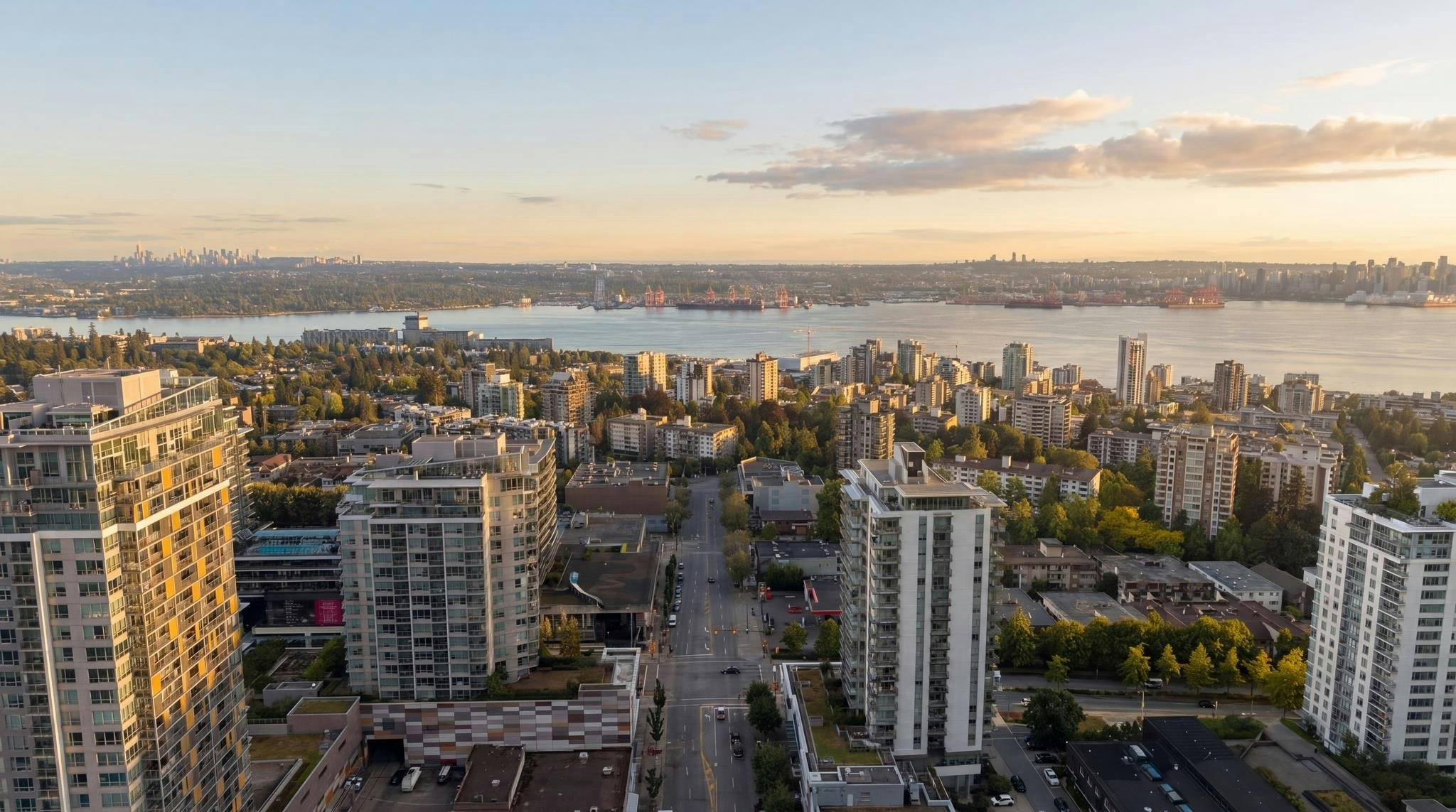 906-112 E 13th Street, North Vancouver, BC, V7L 0E4 - 37