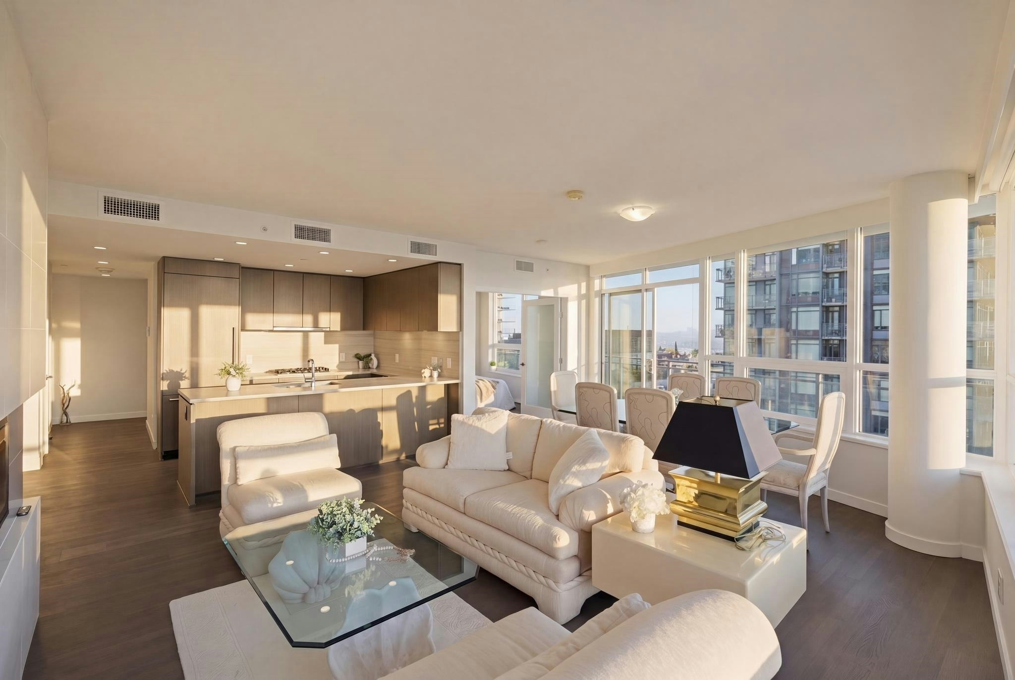 906-112 E 13th Street, North Vancouver, BC, V7L 0E4 - 13