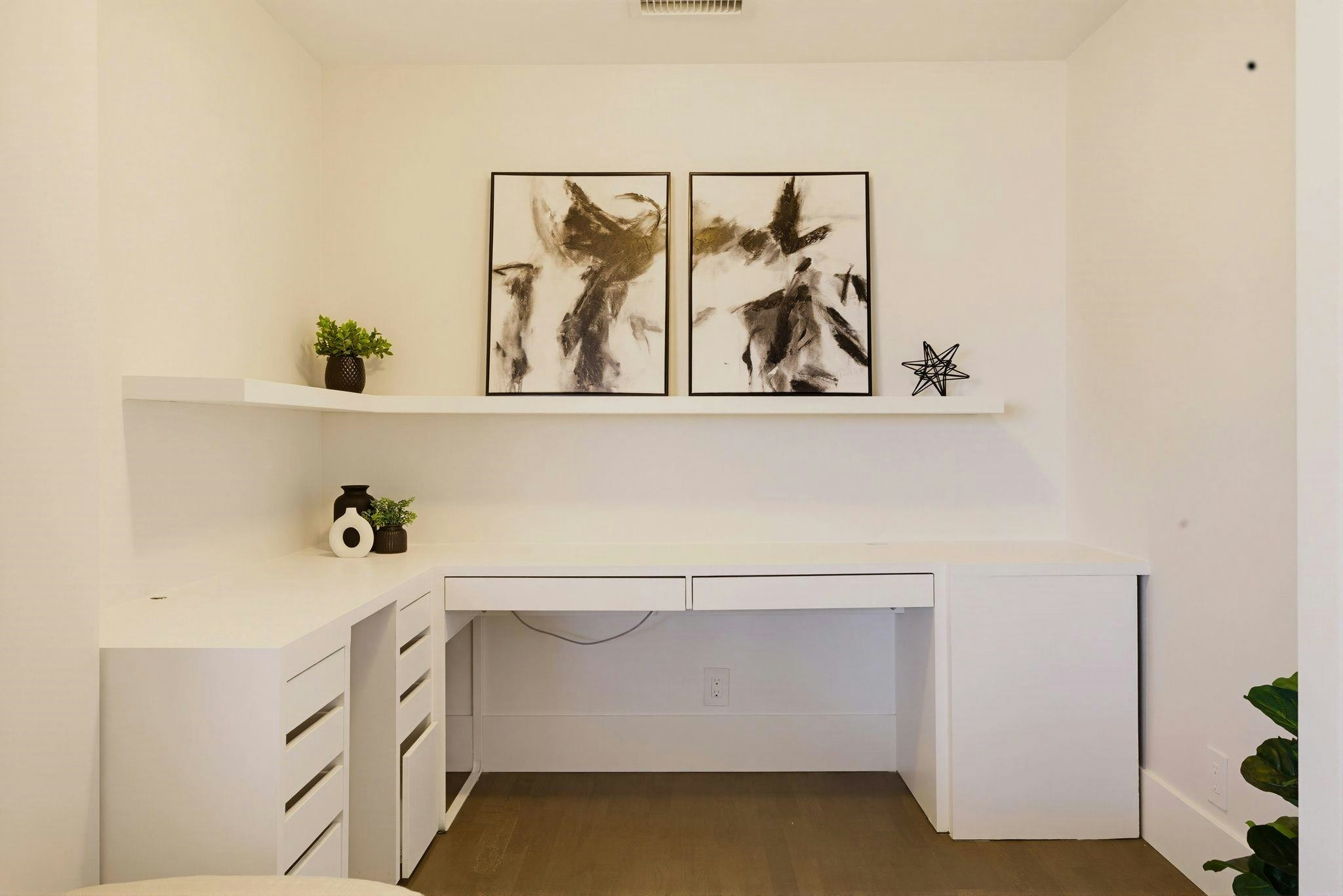 906-112 E 13th Street, North Vancouver, BC, V7L 0E4 - 17