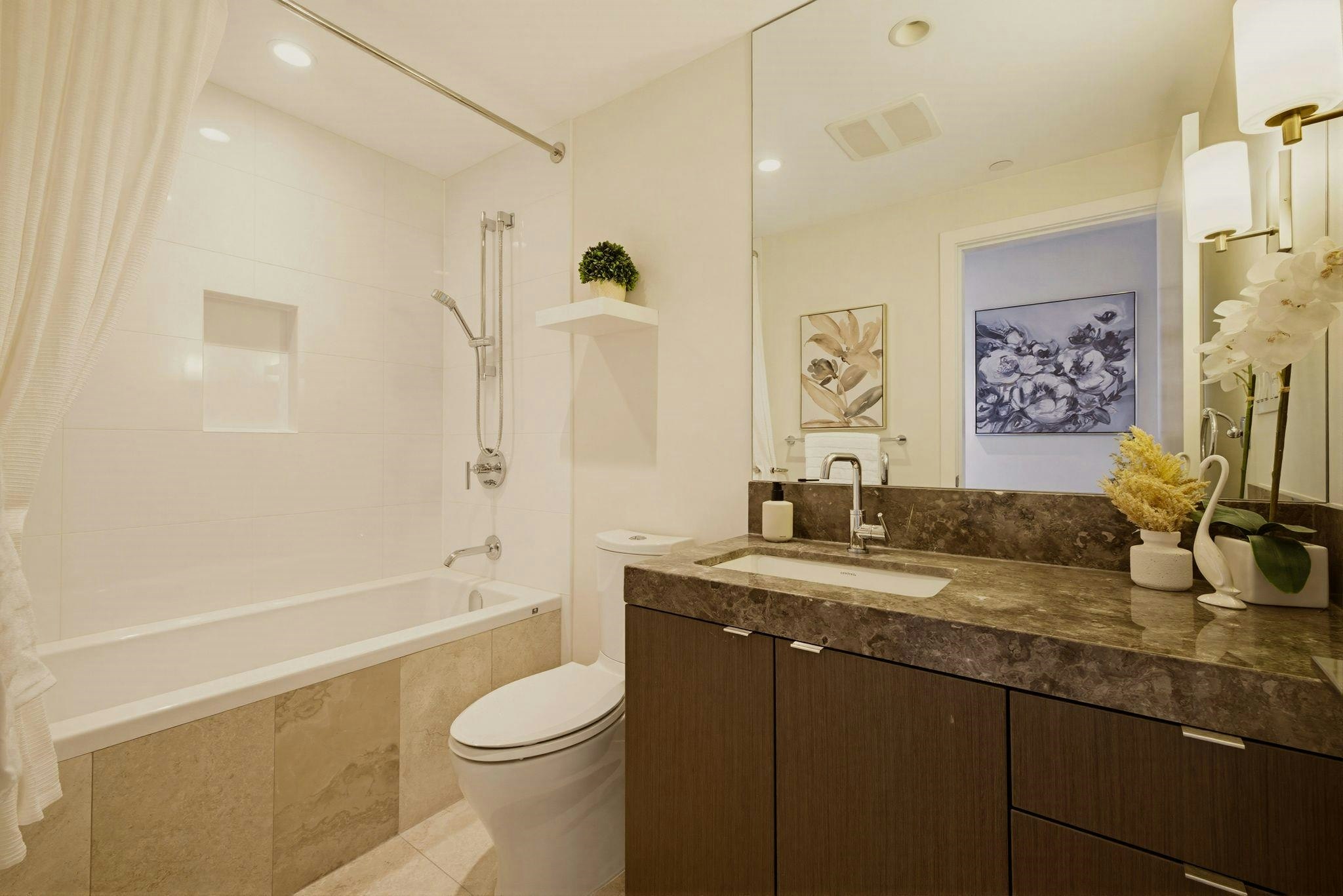 906-112 E 13th Street, North Vancouver, BC, V7L 0E4 - 23