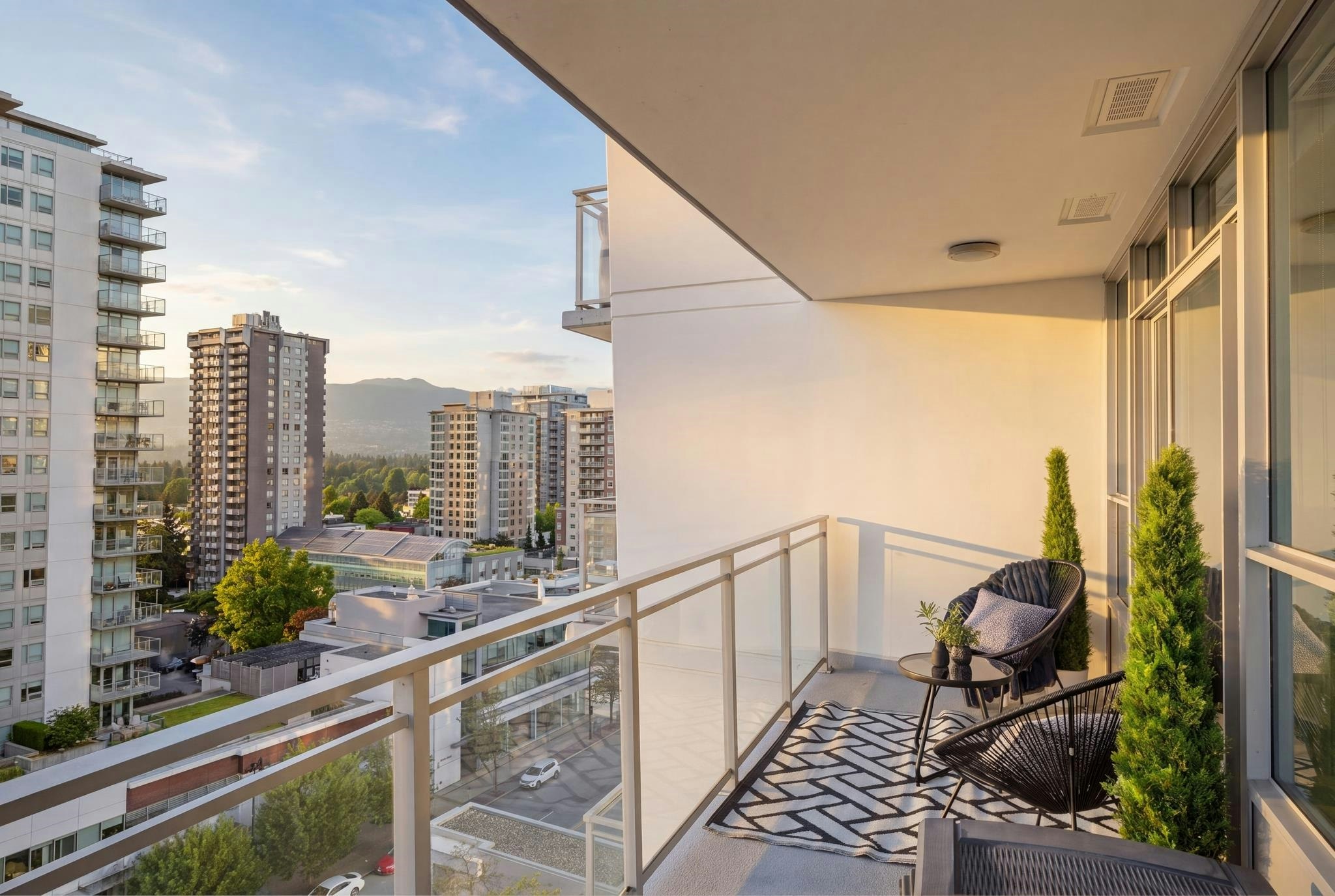 906-112 E 13th Street, North Vancouver, BC, V7L 0E4 - 26