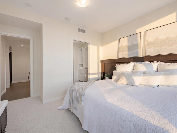 906-112 E 13th Street, North Vancouver, BC, V7L 0E4 - 20