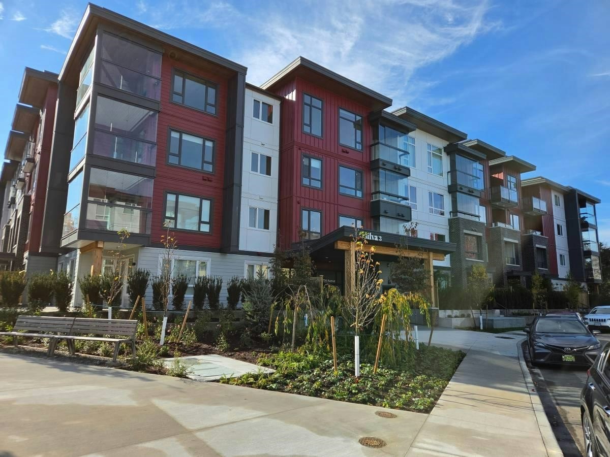 321-13760 75 A Avenue, Surrey, BC, V3W 6T5