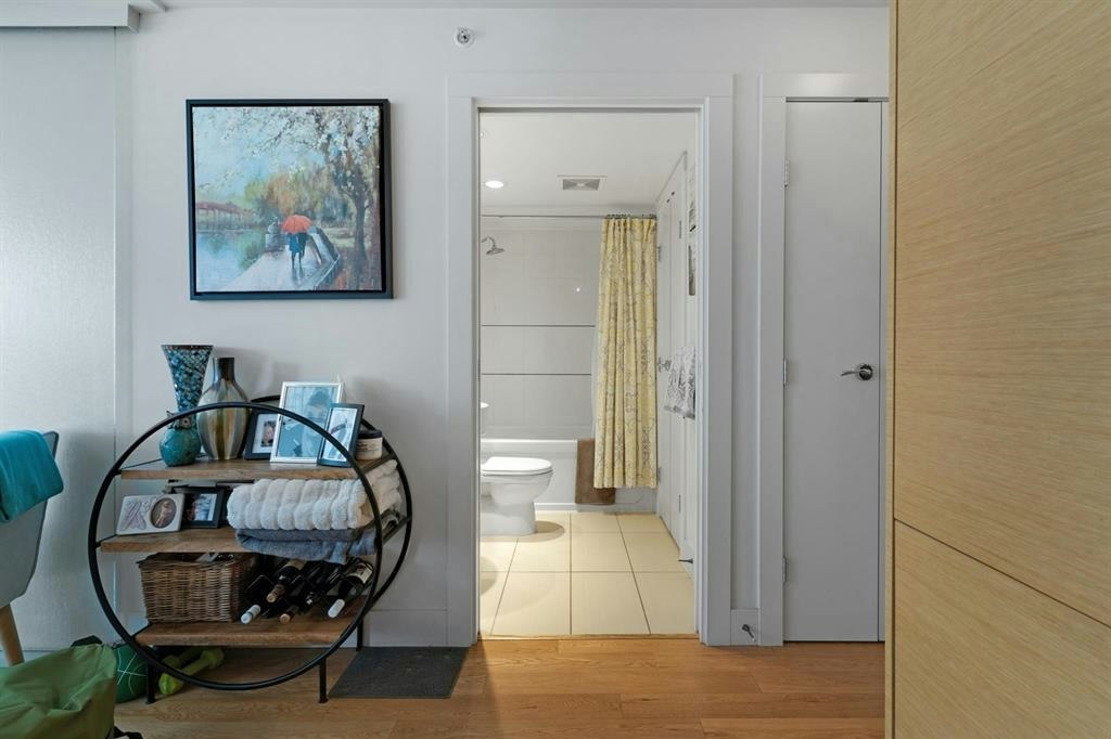 701-565 Smithe Street, Vancouver, BC, V6B 0E4 - 10
