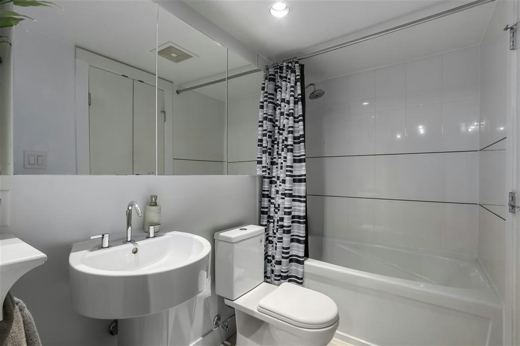 701-565 Smithe Street, Vancouver, BC, V6B 0E4 - 9