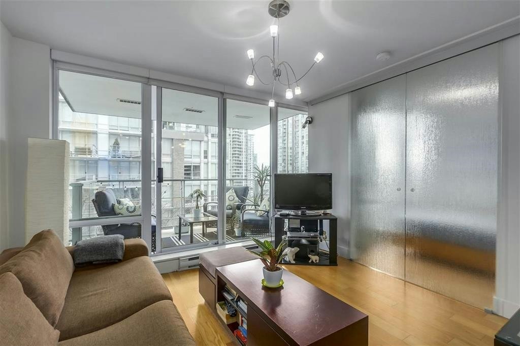 701-565 Smithe Street, Vancouver, BC, V6B 0E4 - 6