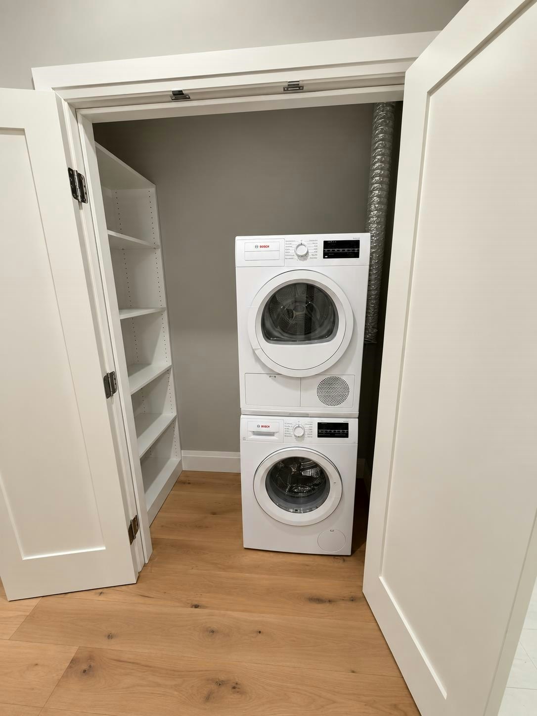 basement-848 Roslyn Boulevard, North Vancouver, BC, V7G 1P3 - 12