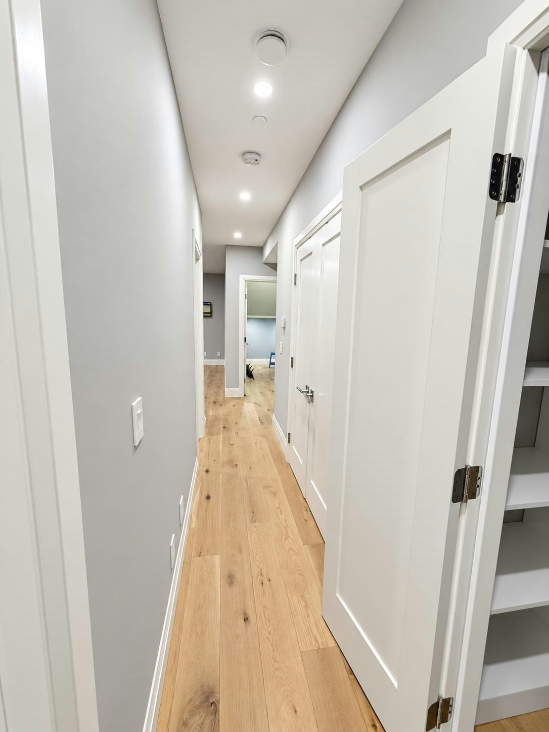 basement-848 Roslyn Boulevard, North Vancouver, BC, V7G 1P3 - 15