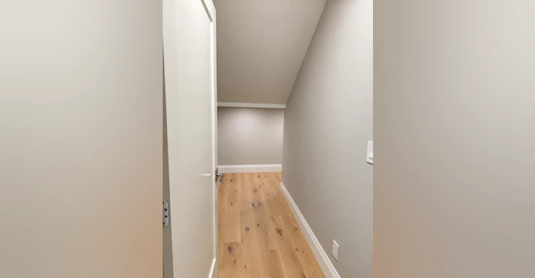 basement-848 Roslyn Boulevard, North Vancouver, BC, V7G 1P3 - 10