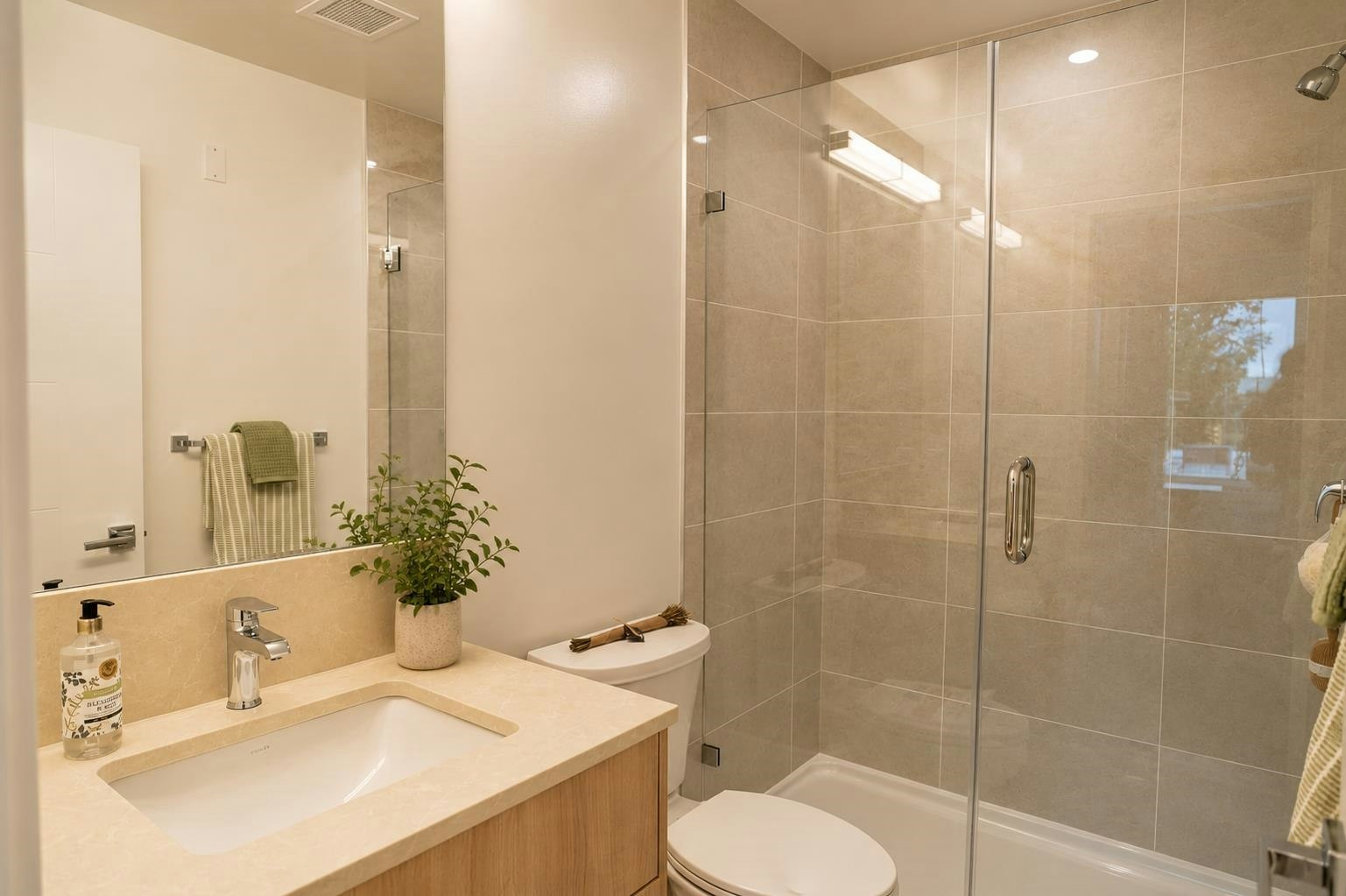 416-245 Bewicke Avenue, North Vancouver, BC, V7M 0H5 - 12