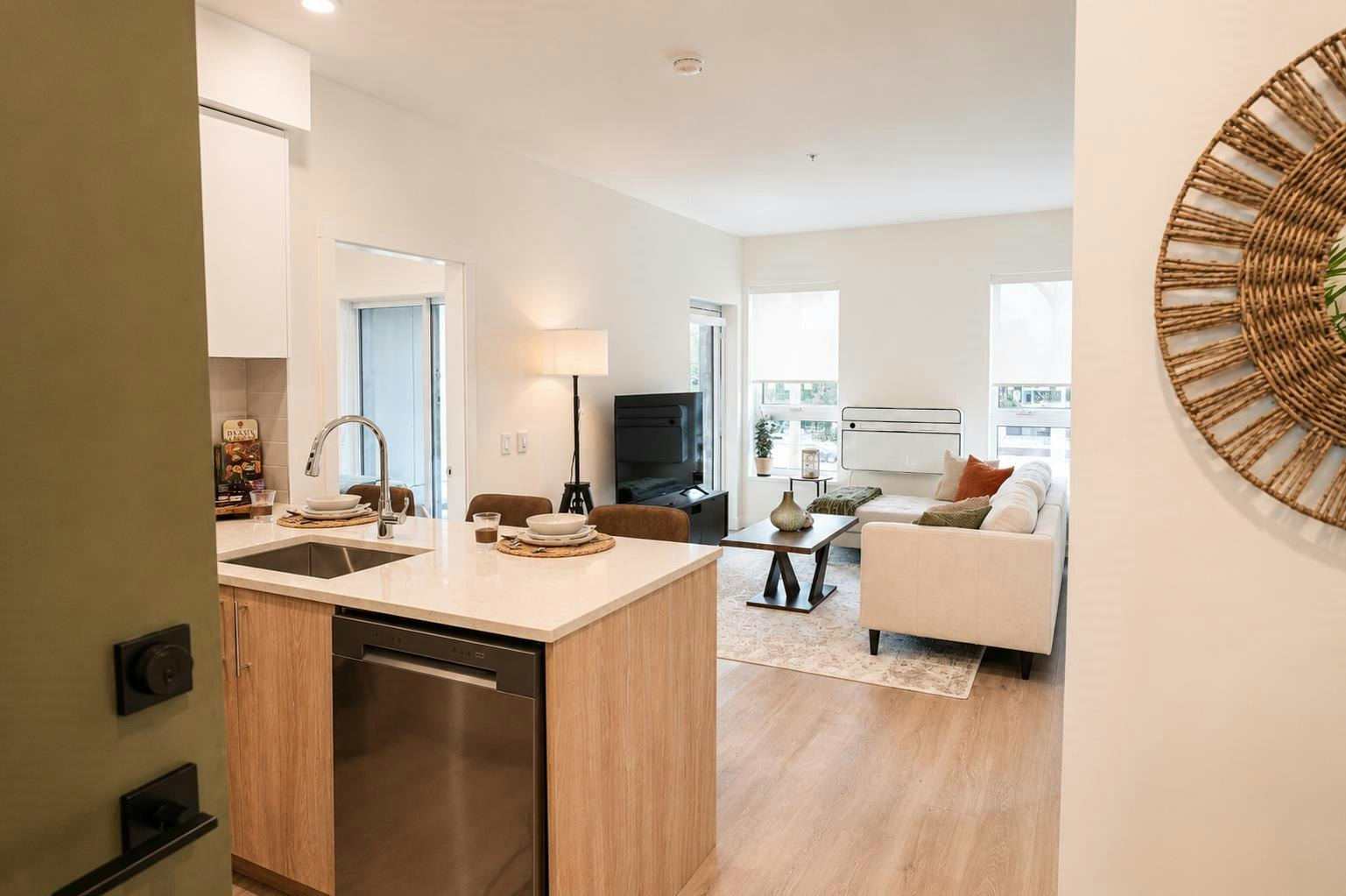 416-245 Bewicke Avenue, North Vancouver, BC, V7M 0H5 - 5