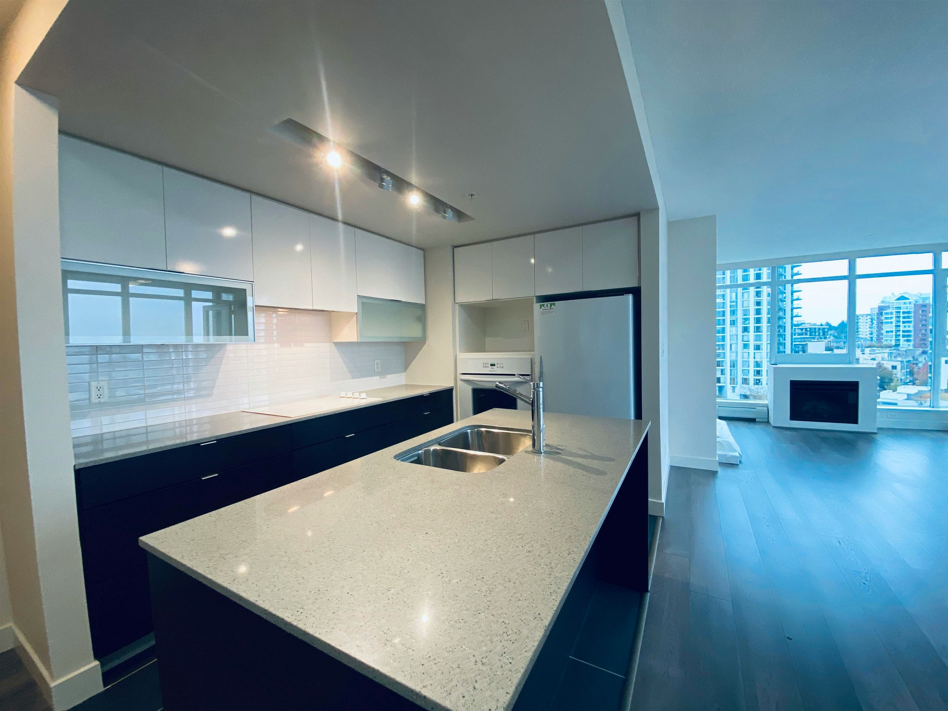 1006-175 2nd Street, North Vancouver, BC, V7M 0A5 - 6