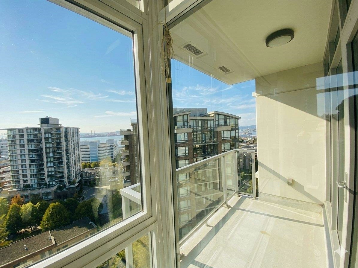 1006-175 2nd Street, North Vancouver, BC, V7M 0A5 - 7