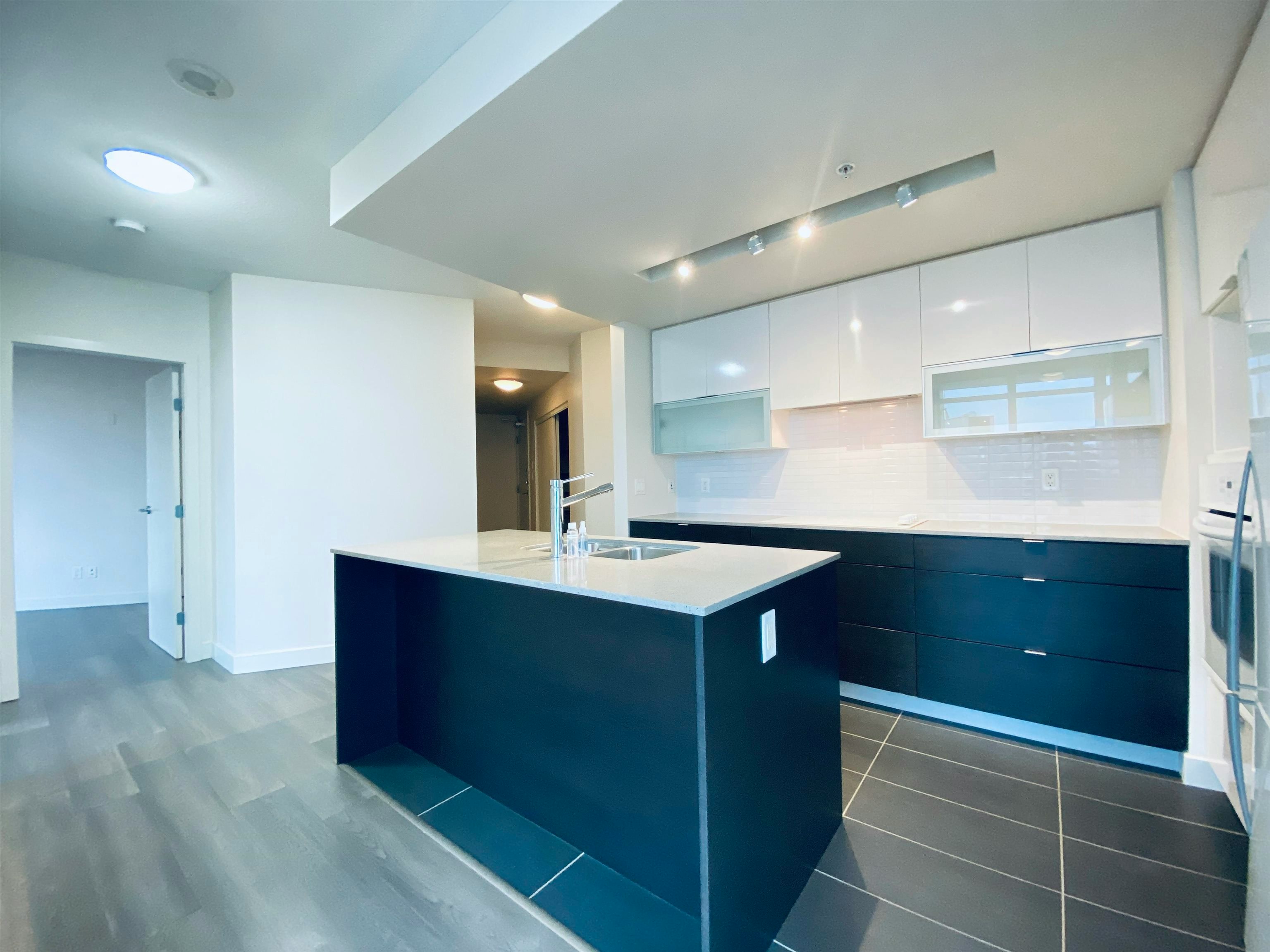 1006-175 2nd Street, North Vancouver, BC, V7M 0A5 - 5