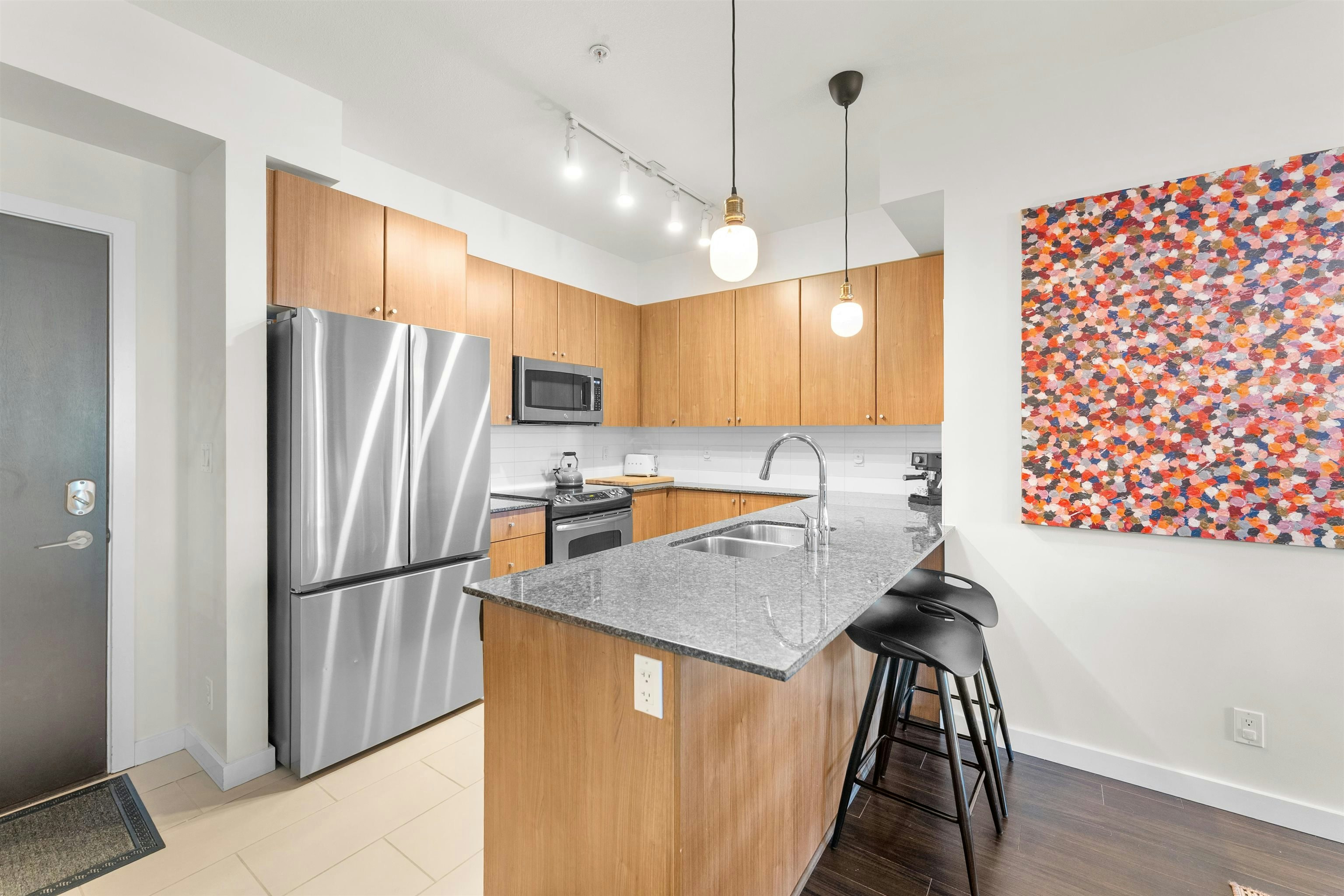 203-255 Ross Drive, New Westminster, BC, V3L 0C7 - 9