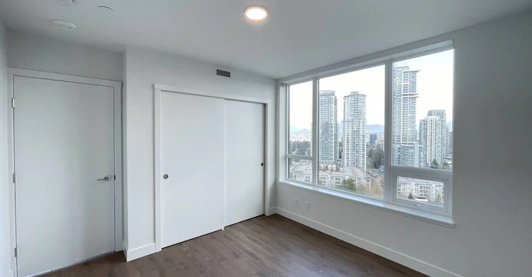 4XX-13359 Old Yale Rd, Surrey, BC, V3T 3C6 - 4