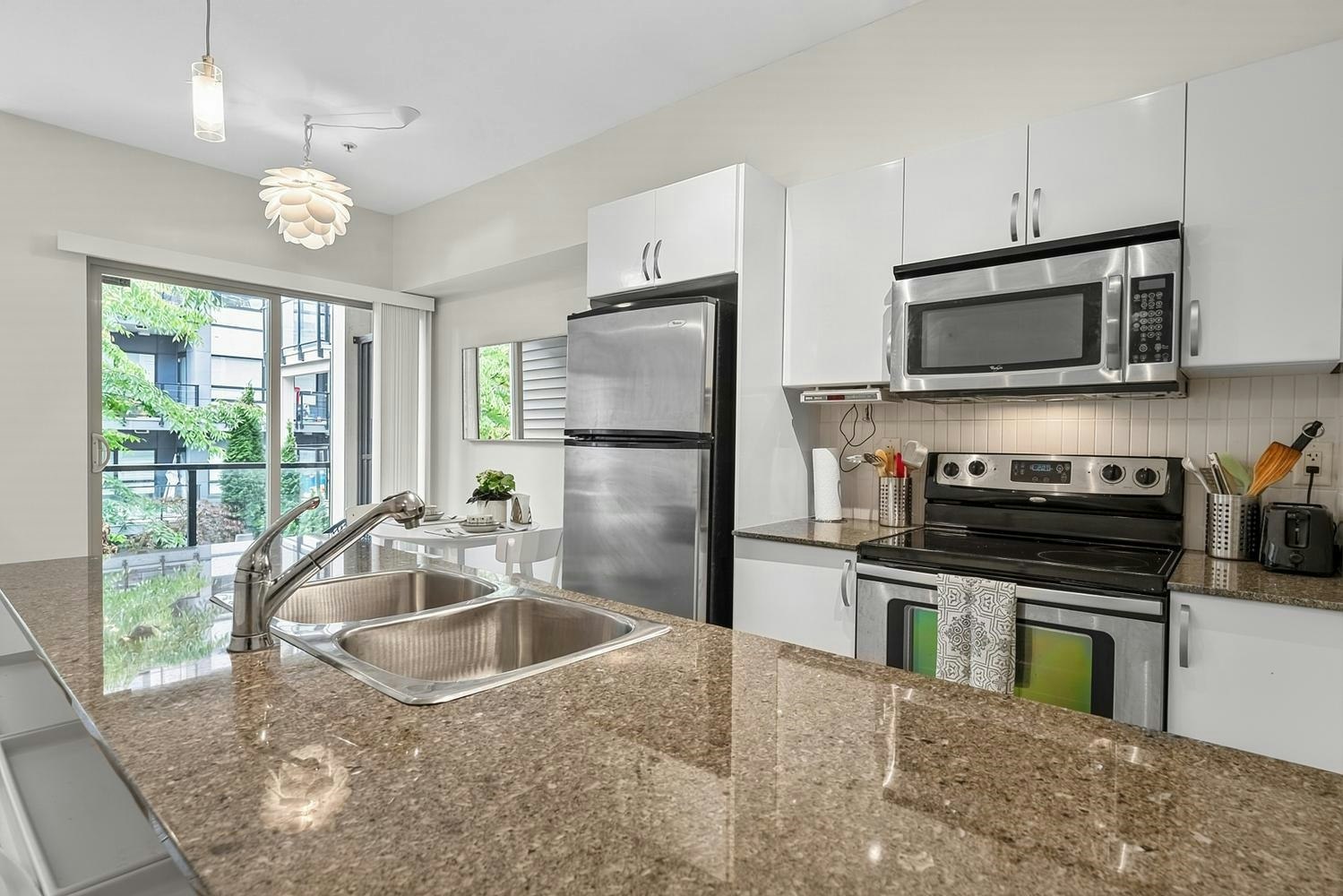 316-13789 107a Avenue, Surrey, BC, V3T 0B8 - 13