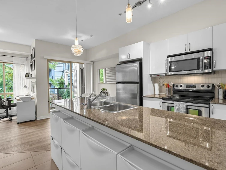 316-13789 107a Avenue, Surrey, BC, V3T 0B8 - 5
