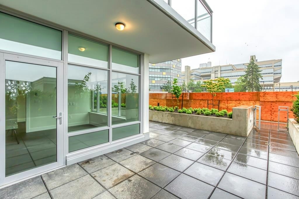 107-258 Nelson's Court, New Westminster, BC, V3L 0J9 - 16