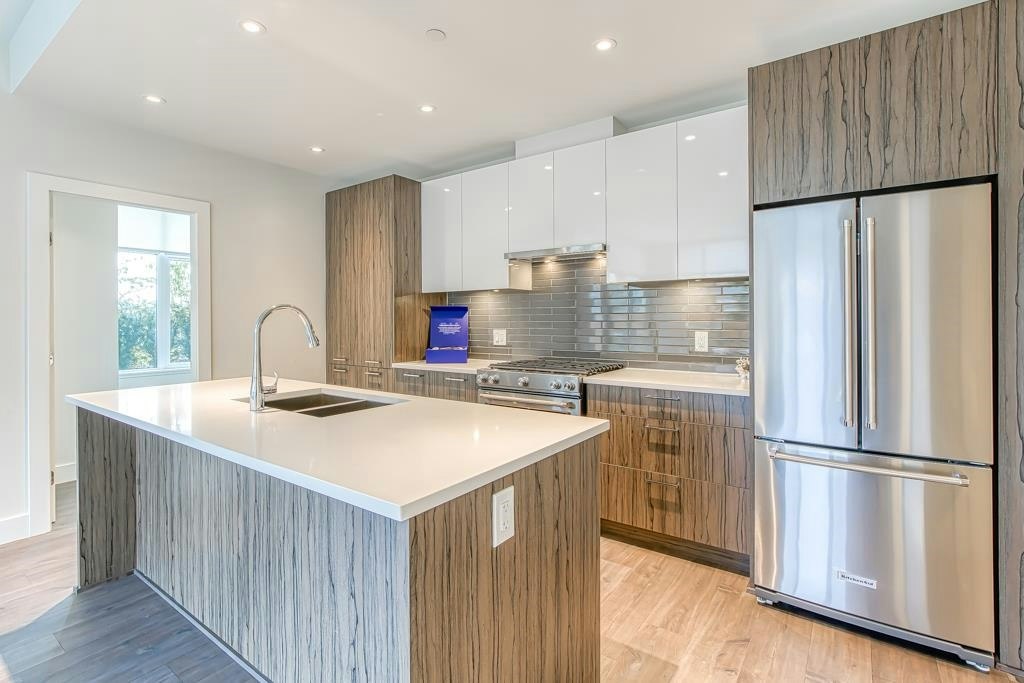 107-258 Nelson's Court, New Westminster, BC, V3L 0J9 - 3