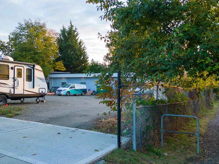 734 North Road, Gibsons, BC, V0N 1V9 - 8