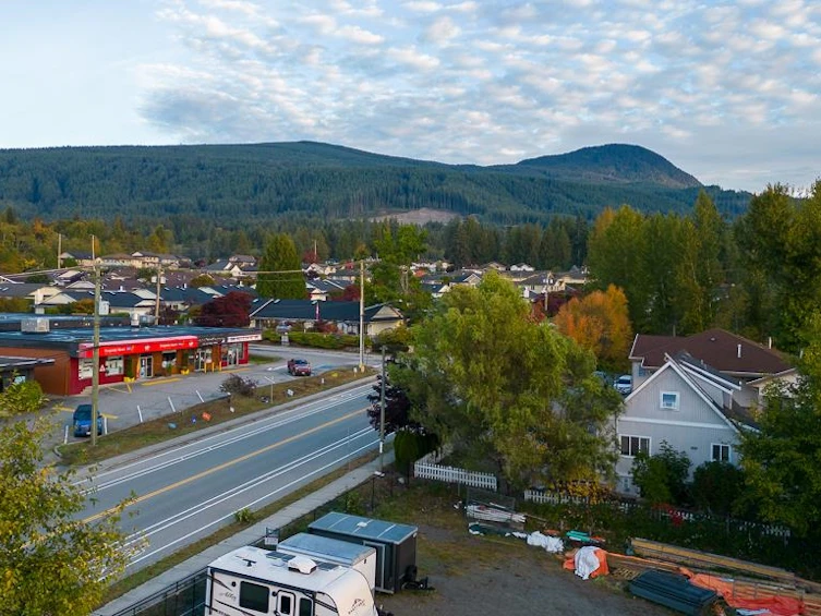 734 North Road, Gibsons, BC, V0N 1V9 - 16