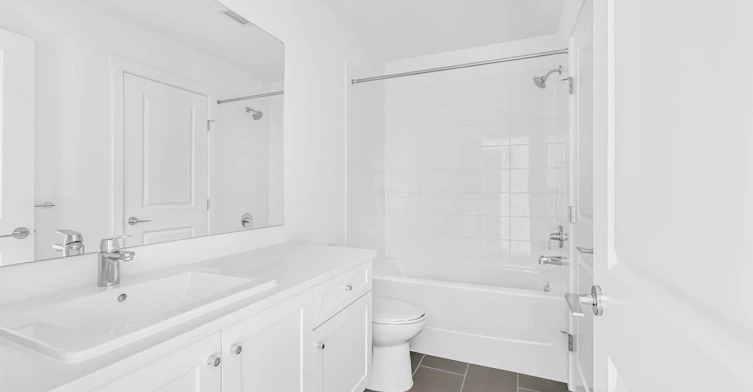 4F-15738 85 Avenue, Surrey, BC, V4N 6Y1 - 24
